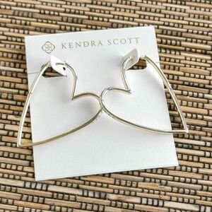 Kendra Scott Ansley Heart Hoop Earrings in Gold